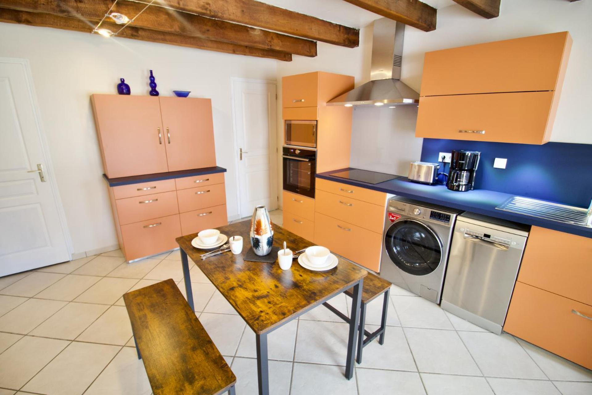 O Trois Oliviers Bed & Breakfast Louin Екстериор снимка